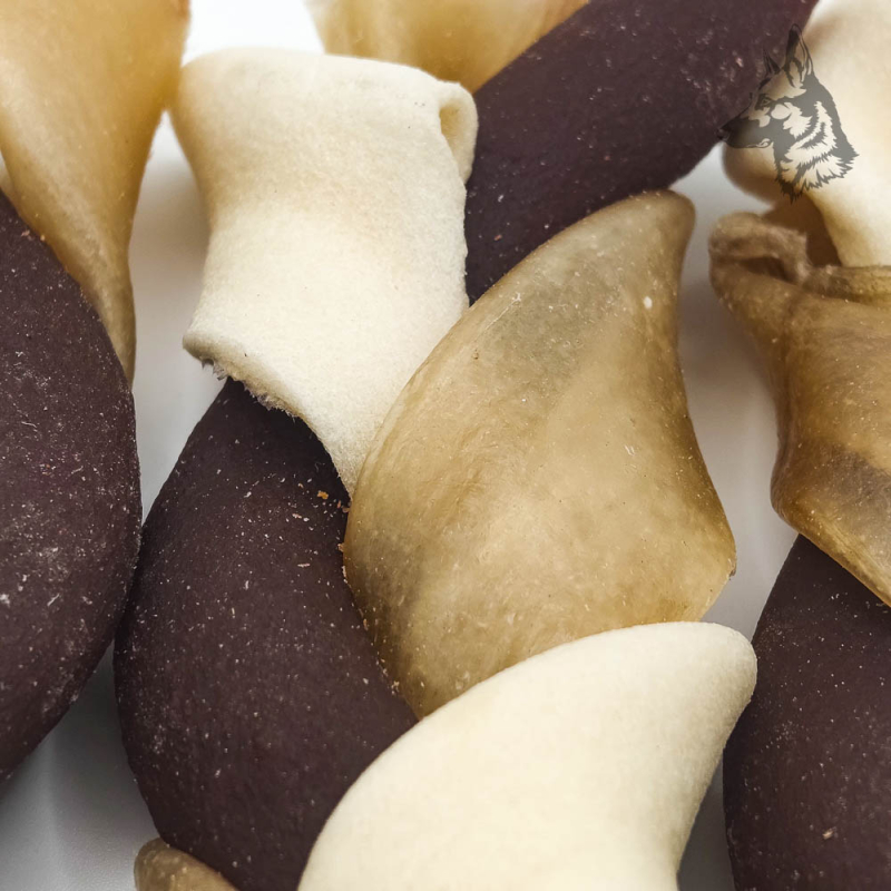 Maxi Trenza de Ternera: snack natural para perros, elaborado con piel de vacuno y ternera prensada. Textura duradera ideal para 